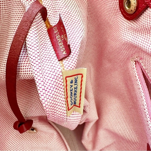 Dooney & Bourke Macy's Day Parade Black East West Large Tote/Shopper Bag - Picture 13 of 16